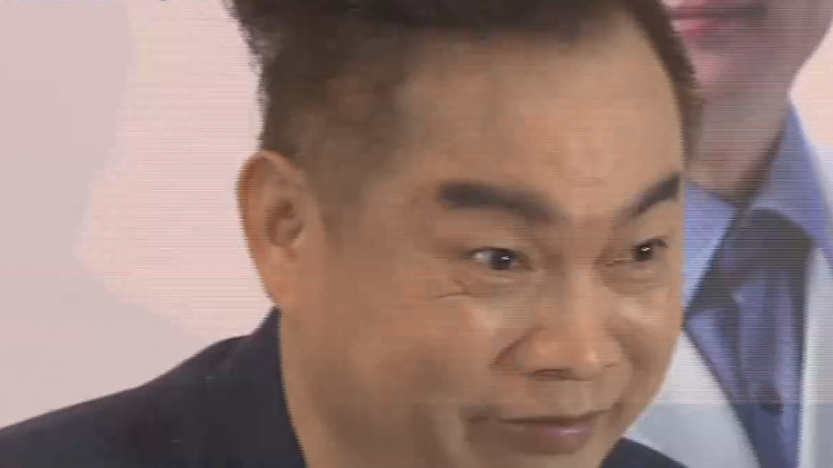 電視圈寒冬 康康拒讓妻兒賺通告費嘆賺得少