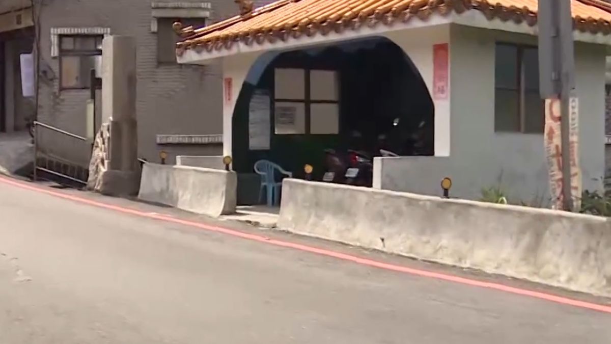 計程車違停、公車未禮讓 駕駛控九份交通亂