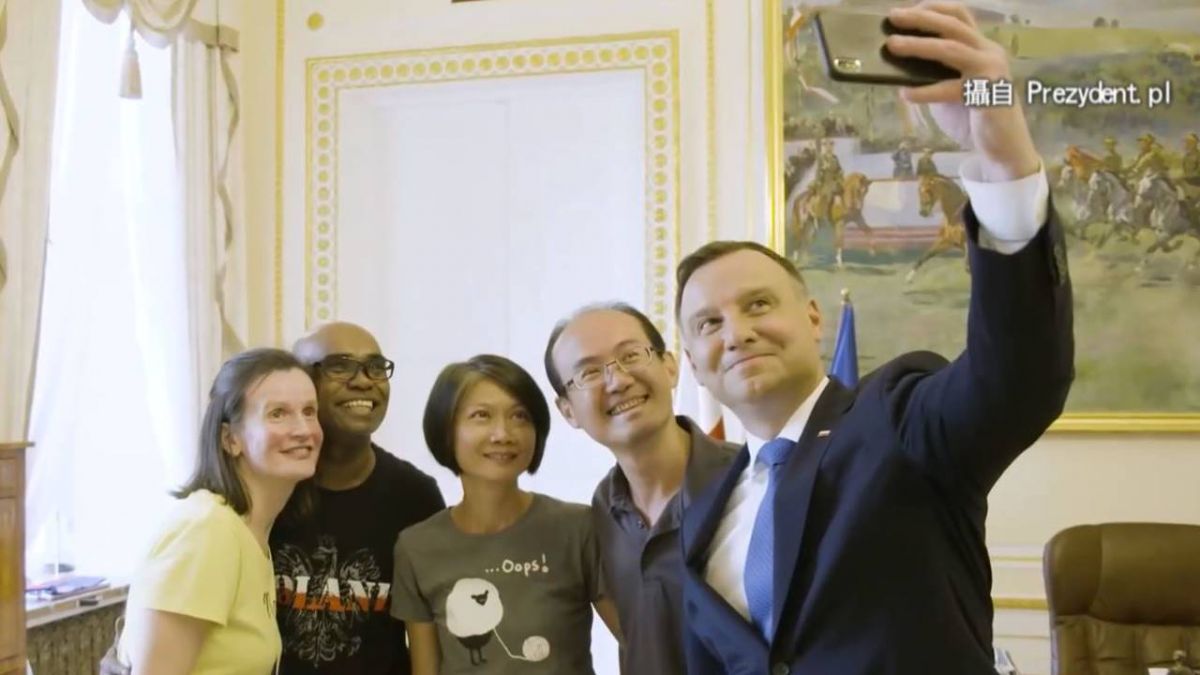 波蘭總統請喝下午茶 台遊客以為在作夢