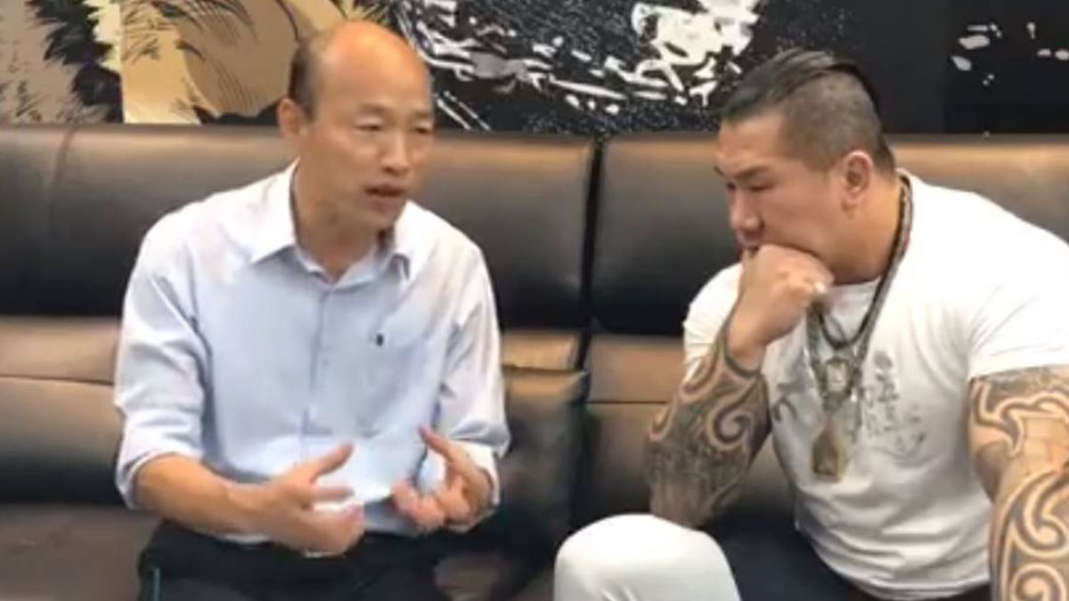 PK館長吸引109萬觀看次數！韓國瑜一現身網狂刷2.3萬則留言